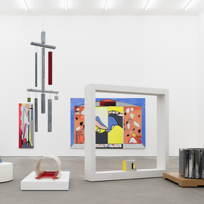 Thomas Scheibitz, Wüste—dschungel/omega und tunnel, exhibition view. Courtesy of Sprüth Magers Gallery