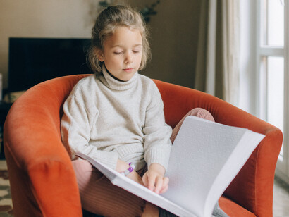 Contatos primários com a leitura e a chegada do momento de frequentar uma escola regular