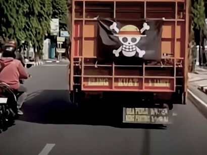 The Jolly Roger from One Piece, waved by crowds during Indonesia’s 2025 demonstrations, became an emblem of solidarity and resistance, Indonesia