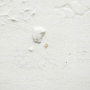 Ben Loong, Tablet 4 (detail), 2021, glazed stoneware, gold leaf, Chinese ink, 20 × 26.5 × 3 cm © Ben Loong, courtesy of the artist and Mizuma Gallery