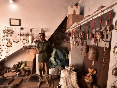 Siddik H. Lohar (Ali), at his workplace & shop, Nirona @ Ashish Kothari
