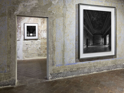 Hiroshi Sugimoto - The First Encounter - Italy through eyes of Hiroshi Sugimoto and Tensho Embassy installation views Galleria Continua, San Gimignano. Photo Ela Bialkowska, OKNO Studio