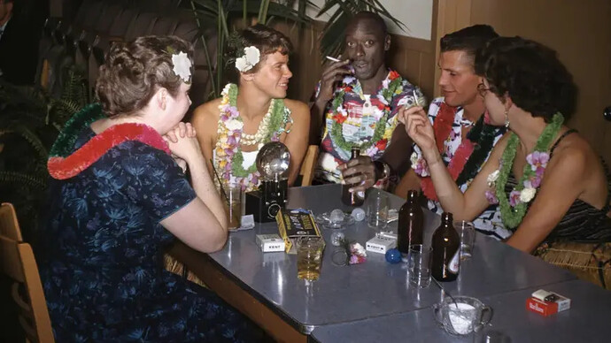 The anonymous project. Image by Lee Shulman & Omar Victor Diop, Being there 10 (detail), 2024/85/2. Courtesy of FOMU Foto Museum