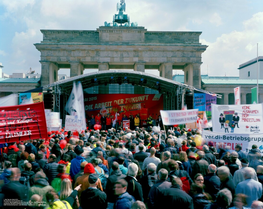OLIVIER MENANTEAU
1er mai à Berlin le jour de la fête du travail 2015 
courtesy galerie anne barrault
