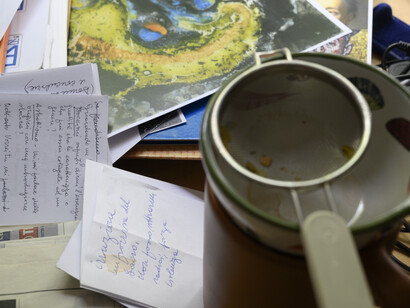 Mi verso il tè che ormai sarà freddo, foto Valeria Nonni