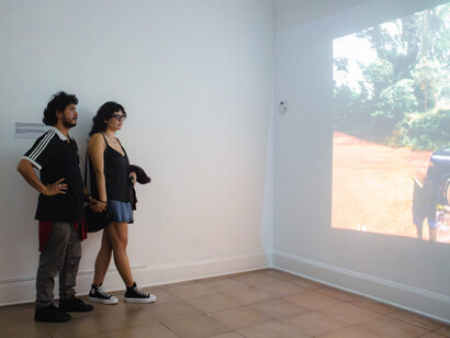 Varios artistas, Capitaloceno, vista de exhibición. Cortesía de proyectoamil