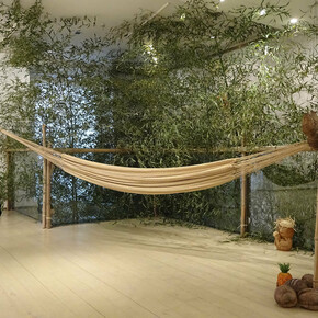 Besides colonisation. Courtesy of © Galería José de la Fuente