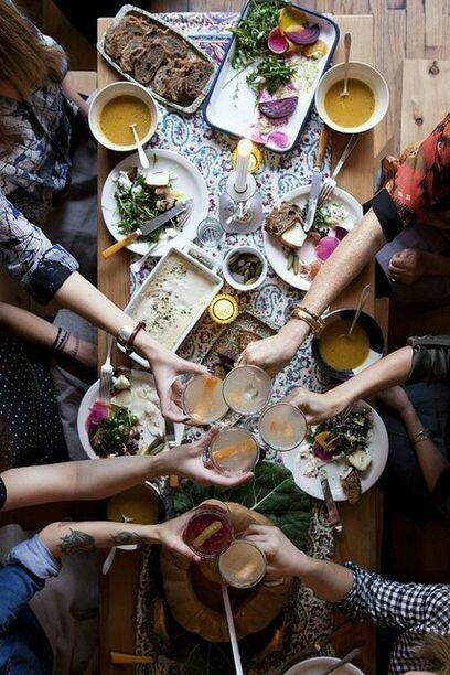 Dinner table © Nicole Franzen