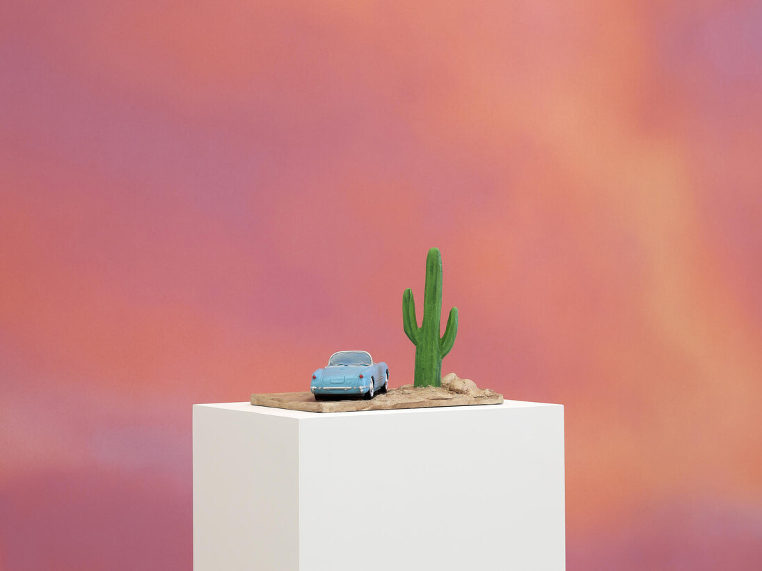 Alex Israel, View of the exhibition ‘SUMMER’, 13.06 - 25.07.2015, Almine Rech Gallery, Paris © Alex Israel - Photo: Zarko Vijatovic, Courtesy of the artist and Almine Rech Gallery