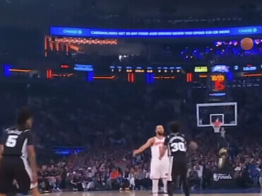 Los Spurs disputando las finales VS. los Knicks de NY