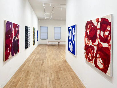 Fernando Varela and Carmen Herrera, Form and void, exhibition view. Courtesy of Upsilon Gallery