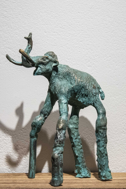 Joshua Goode, Long Legged Mamoth, bronze. Courtesy of Ivy Brown Gallery