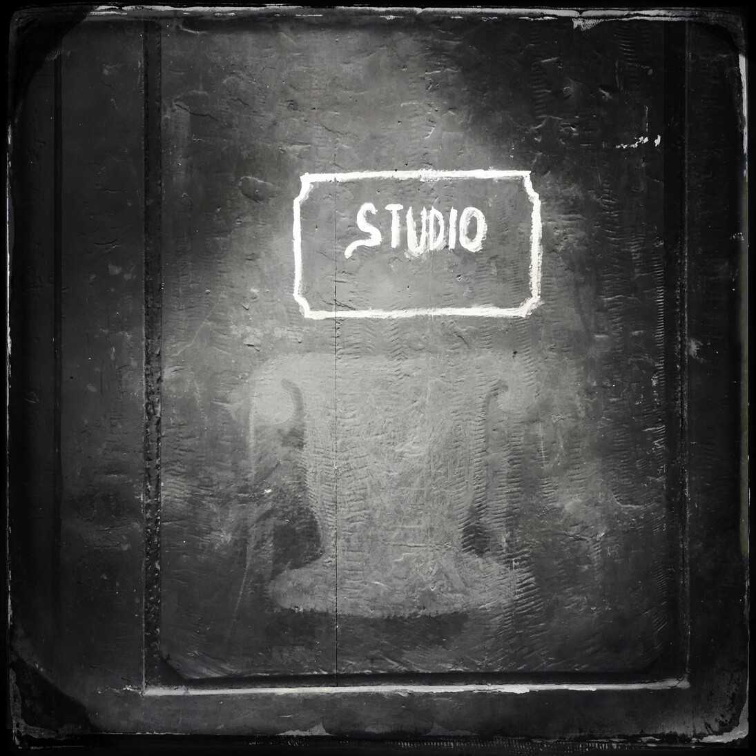 Mauro Fiorese alias Gordon Finch, Temporary Goodbye, 2015, dittico, stampa ai pigmenti. Courtesy of Alviani Artspace 