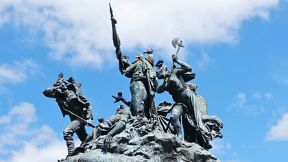 Monumento Nacional de Costa Rica, obra del francés Louis-Robert Carrier-Belleuse, ubicado en el Parque Nacional de San José, capital de Costa Rica
