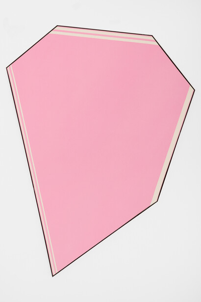 Kenneth Noland
Ring, 1977
verso signed, titled and dated
acrylic on canvas
85 3/4 x 62 1/4 inches 
217.8 x 158.1 cm

 © The Estate of Kenneth Noland/ VAGA, New York/ Dacs, London, 2016.
