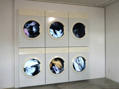 Leandro Erlich. Courtesy of Art Front Gallery