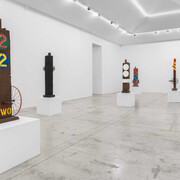 Robert Indiana, Alchemy, vue de l’exposition. Avec l’aimable autorisation de la galerie Almine Rech