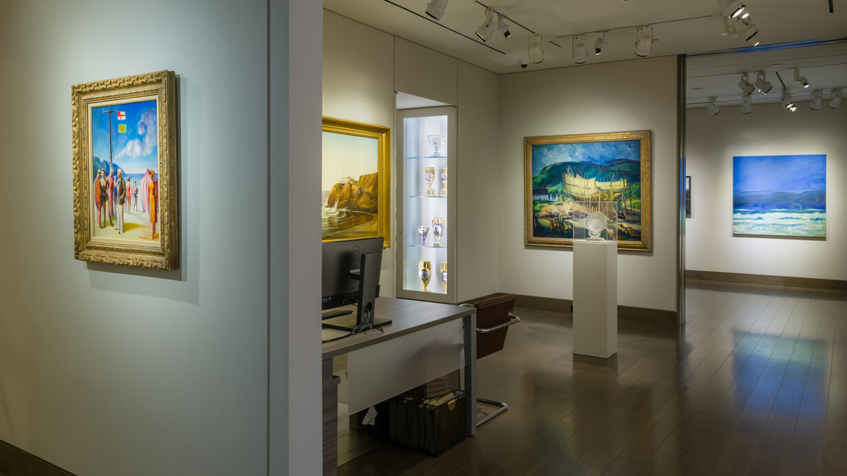Various artists, Shorelines: views from the edge, exhibition view. Courtesy of Hirschl & Adler Galleries