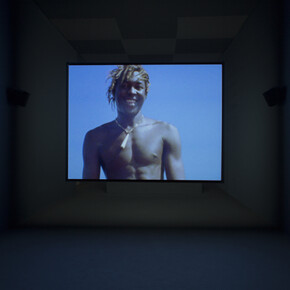 Vue d’installation, Steve McQueen, Ashes, 2014-15, 56. Esposizione Internazionale d’Arte - la Biennale di Venezia, 2015.
Crédit photo : Roberto Marosi
Installation view, Steve McQueen, Ashes , 2014-15, Installation at the 56. Esposizione Internazionale d’Arte - la Biennale di
Venezia, 2015. Photo credit: Roberto Marosi