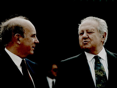 Vasco de Rocha Vieira y Mário Soares durante las últimas horas de la administración portuguesa en Macao