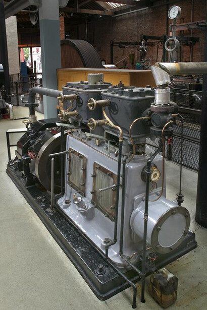 Power Hall. Courtesy of Museum of Science and Industry