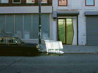 Ivan Navarro, Homeless lamp