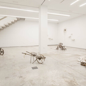 Marina González Guerreiro, La espera, el fluido, la medida, vista de exhibición. Cortesía de Galería Rosa Santos