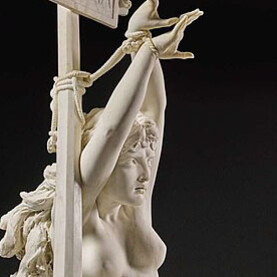 La representación de la muerte de Hipatia, obra del escultor Odoardo Tabacchi 