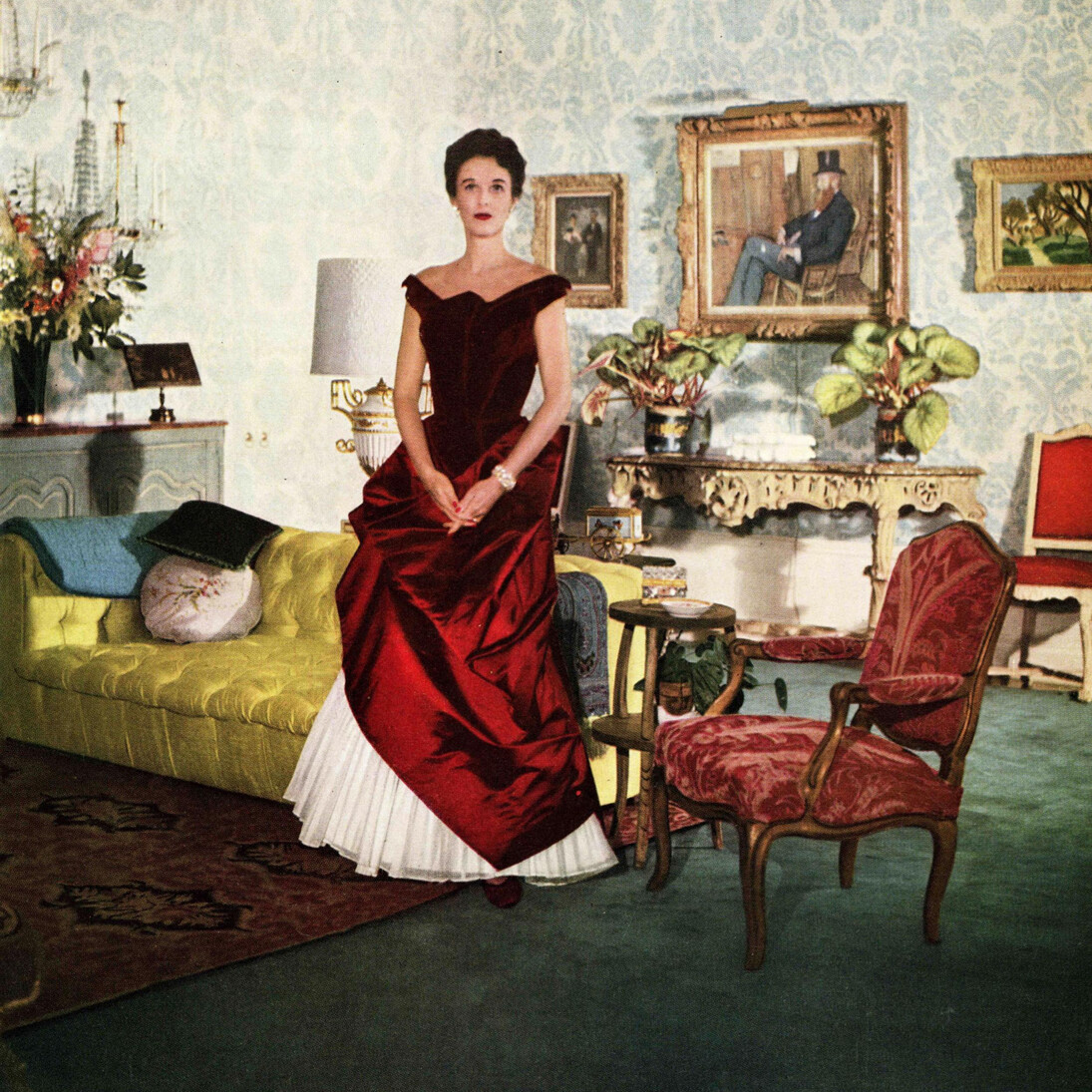 Babe Paley in Charles James Gown, 1950. Courtesy of The Metropolitan Museum of Art, Photograph by John Rawlings, Rawlings / Vogue / Condé Nast Archive. Copyright © Condé Nast  