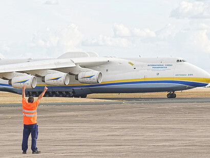 Discover the majesty of Antonov An-225 Mriya accompanied by essential ground services, Ukraine