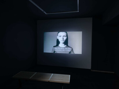 Laurie Simmons, Black and white, exhibition view. Courtesy of Almine Rech