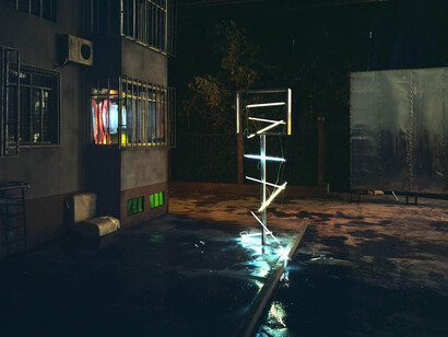 Chen Wei Falling Light, 2015, Archival Inkjet Print 150 x 187,5 cm © Chen Wei. Courtesy Galerie Rüdiger Schöttle