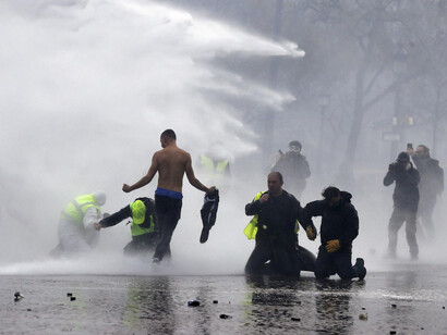 Desde el inicio de las manifestaciones en octubre de 2018 y hasta el 10 de enero de 2019, más de 6,400 manifestantes han sido detenidos por la policía