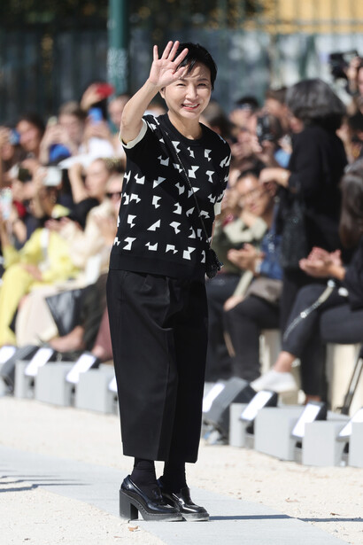Izumi Ogino on runway