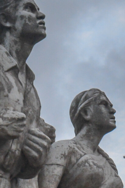 Escultura conmemorativa antiterrorista de Raju, Bangladesh, Shaymol Chowdhury, 1997