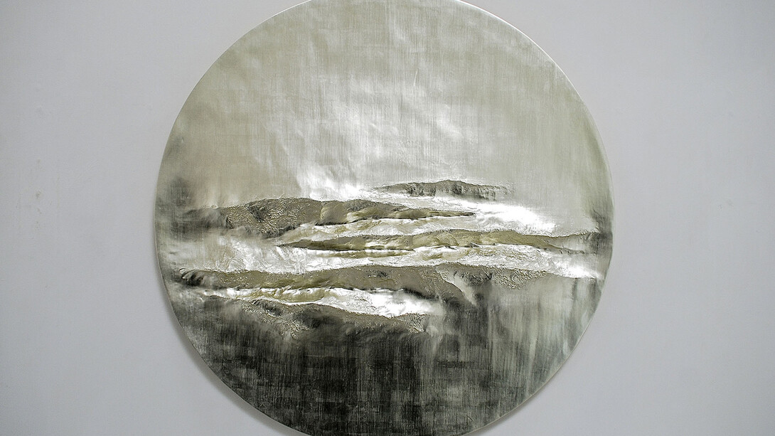 Simon Allen, Offshore, 2014, 153 cm diameter, 12 ct white gold on carved wood