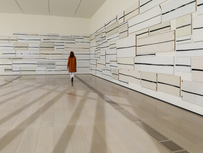 Silvia Bächli, Partitura, vista de exhibición. Cortesía del Centro Botín