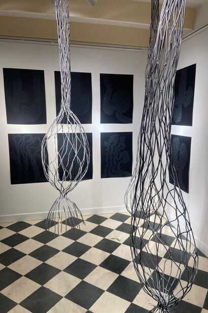 Naturally unnatural, vista della mostra. Per gentile concessione della Galleria LdM