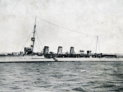 El desembarco tuvo lugar durante tres largos días. Las 24 barcazas con las tropas españolas desembarcaron entre la playa de Ixadin y la playa de la Cebadilla. Crucero rápido "Blas de Lezo" en sus pruebas de mar 1923