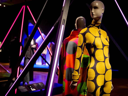 Gender Bending Fashion. Courtesy of MFA