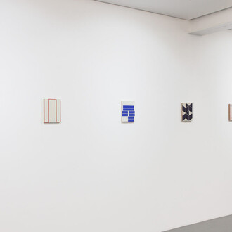 Alain Biltereyst, Magenta, exhibition view. Courtesy of Xippas