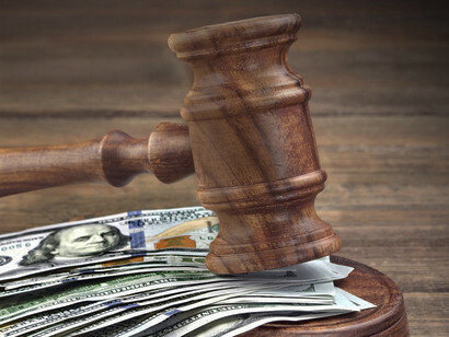 The bureaucracy of the state administration and the struggle for power are not the business of the philosopher