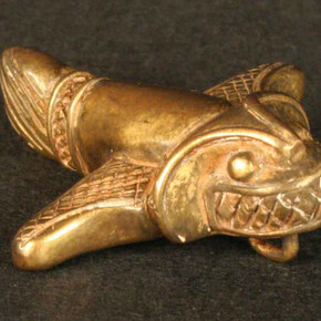 Pendiente zoomorfo: pez-felino

Materiales: Metal

Tardío. V-VI 700- 1530 d.C.