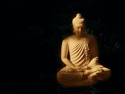 Buddha nel giardino botanico della Fondazione Heller, Italia