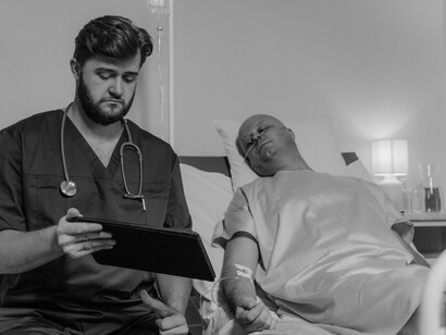 Malattia. Uomo ricoverato in ospedale