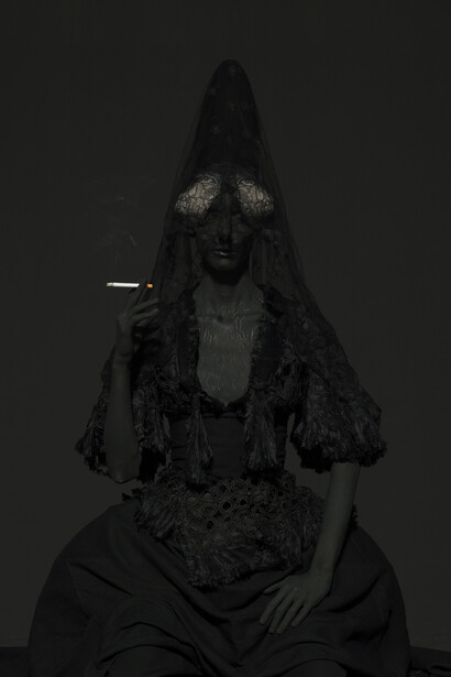 Mustafa Sabbagh, onore al nero  untitled, 2015
stampa fotografica lambda su dibond, ed. di 5 + 1 PA
© mustafa sabbagh
