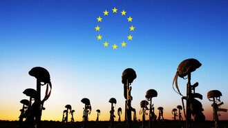Der Krieg gegen die Ukraine markierte den endgültigen Bruch mit dieser Vorstellung. Europa reagierte entschlossen, aber nicht geschlossen