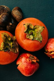 Diospyros kaki L.f., comunemente noto come kaki o loto arrivato in Europa non molti secoli fa