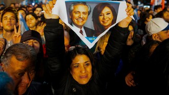 Una seguidora del tándem Fernández-Kirchner