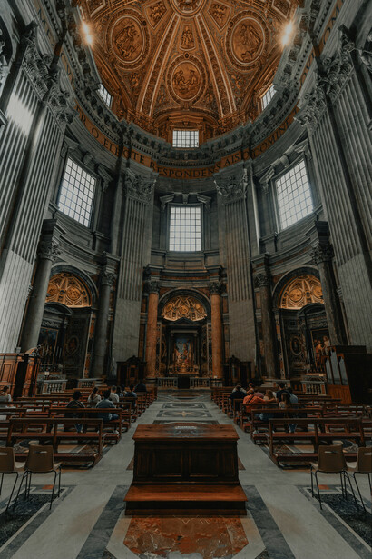 Basílica de São Pedro, na cidade-estado do Vaticano, Itália.